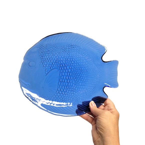 4 Pc Cobalt Blue Fish Plates Glass 2 Snack 2 Large Serving Plates France - Picture 3 of 9